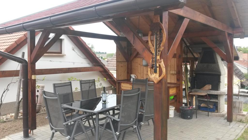 Ferienwohnung Sklep u Veselých Mutěnice Exterior foto