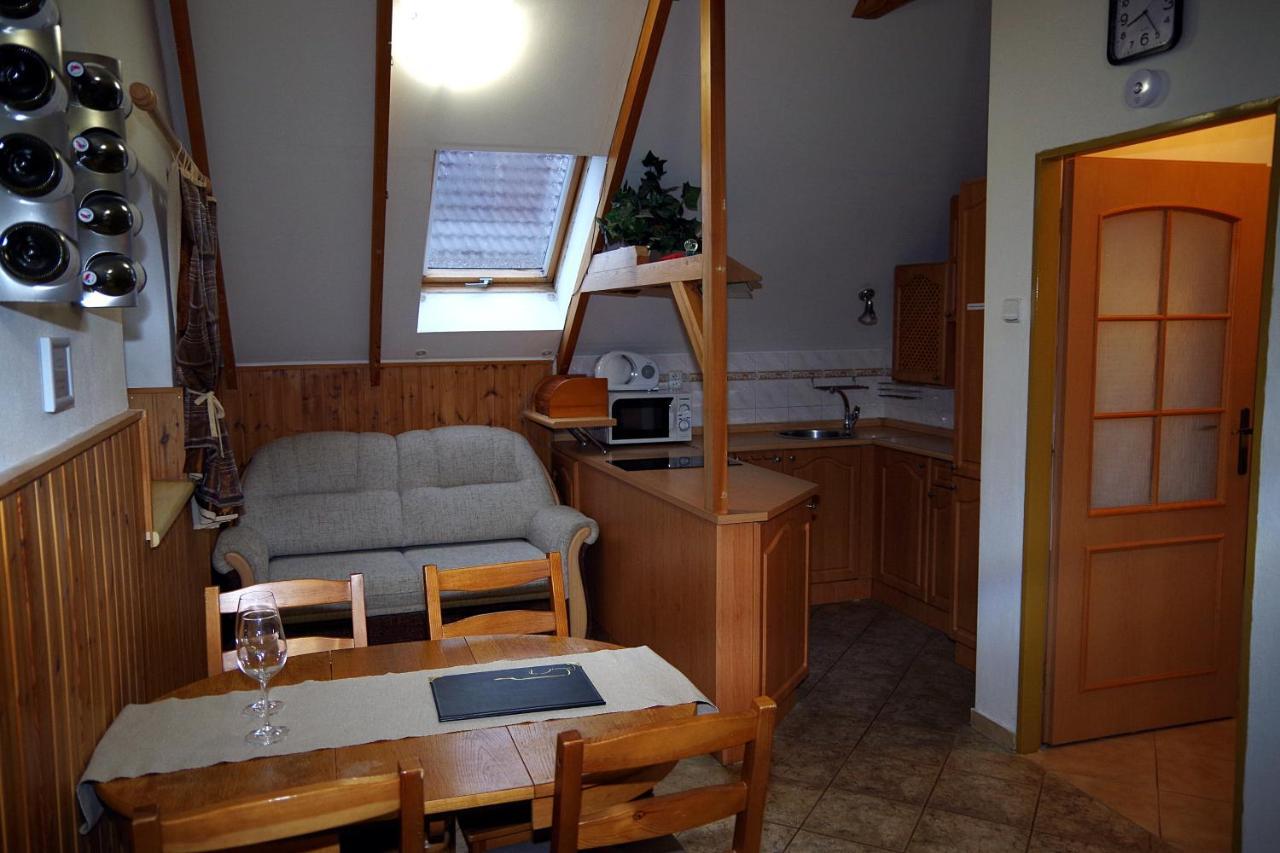 Ferienwohnung Sklep u Veselých Mutěnice Exterior foto