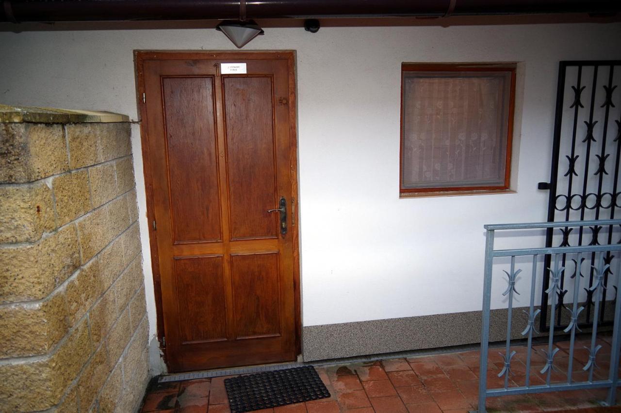Ferienwohnung Sklep u Veselých Mutěnice Exterior foto
