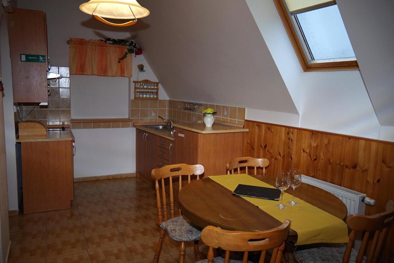 Ferienwohnung Sklep u Veselých Mutěnice Exterior foto